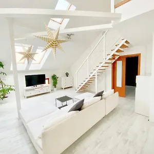 Loft With Rooftop And Free Parking In Garage Budapest
