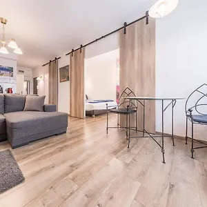 Apartment Sandra Close To Chain Bridge, Budapest