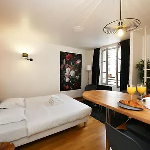 https://302-sejournez-dans-un-studio-de-charme-a5.fr-paris.fr